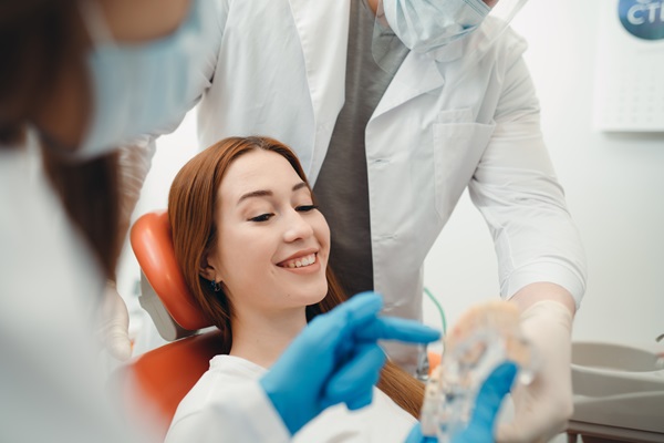 What Is The Best Tooth Replacement Option For Common Dental Issues?